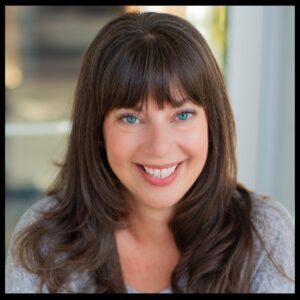 Hannah Bell : Sales and Marketing Director